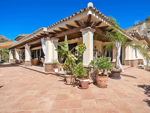 4 Zimmer Villa zu verkaufen in Marbella mit Pool Garage - 3.250.000 € (Ref: 7679969)