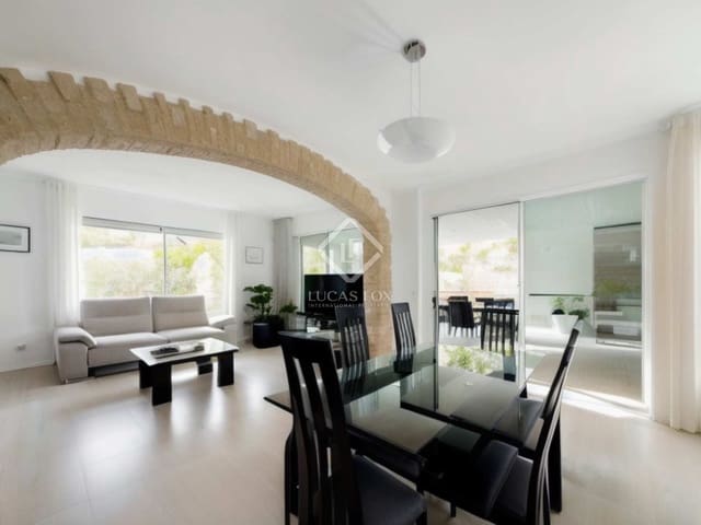 5 makuuhuone Huvila myytävänä paikassa Castelldefels mukana uima-altaan 
autotalli - 1 660 000 € (Ref: 7682846)