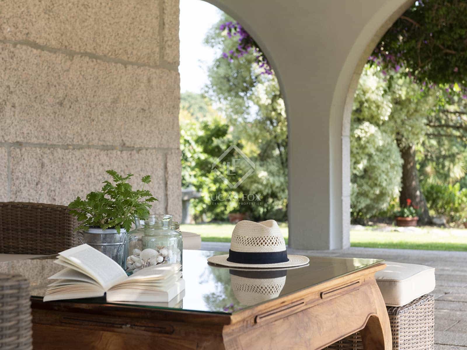 8 soveværelse Villa til leje i Gondomar med swimmingpool garage - € 4.950 (Ref: 7683181)