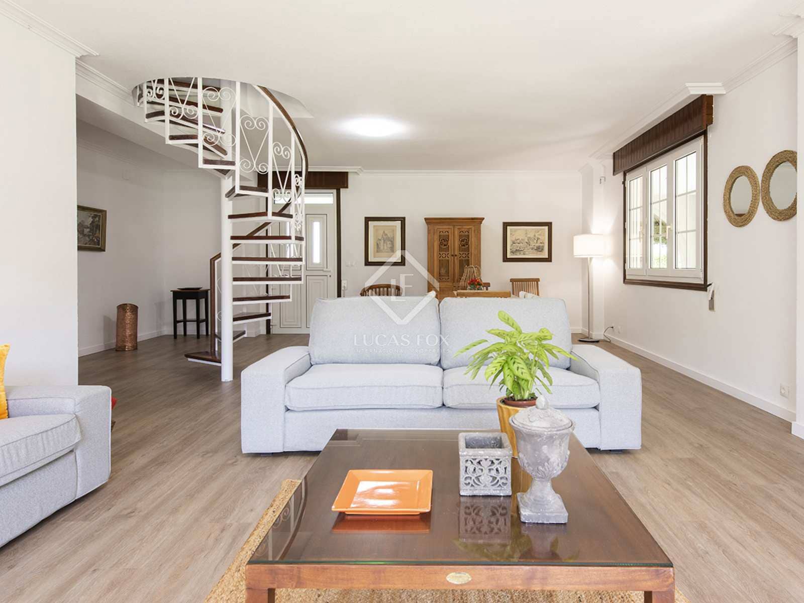 8 soveværelse Villa til leje i Gondomar med swimmingpool garage - € 4.950 (Ref: 7683181)