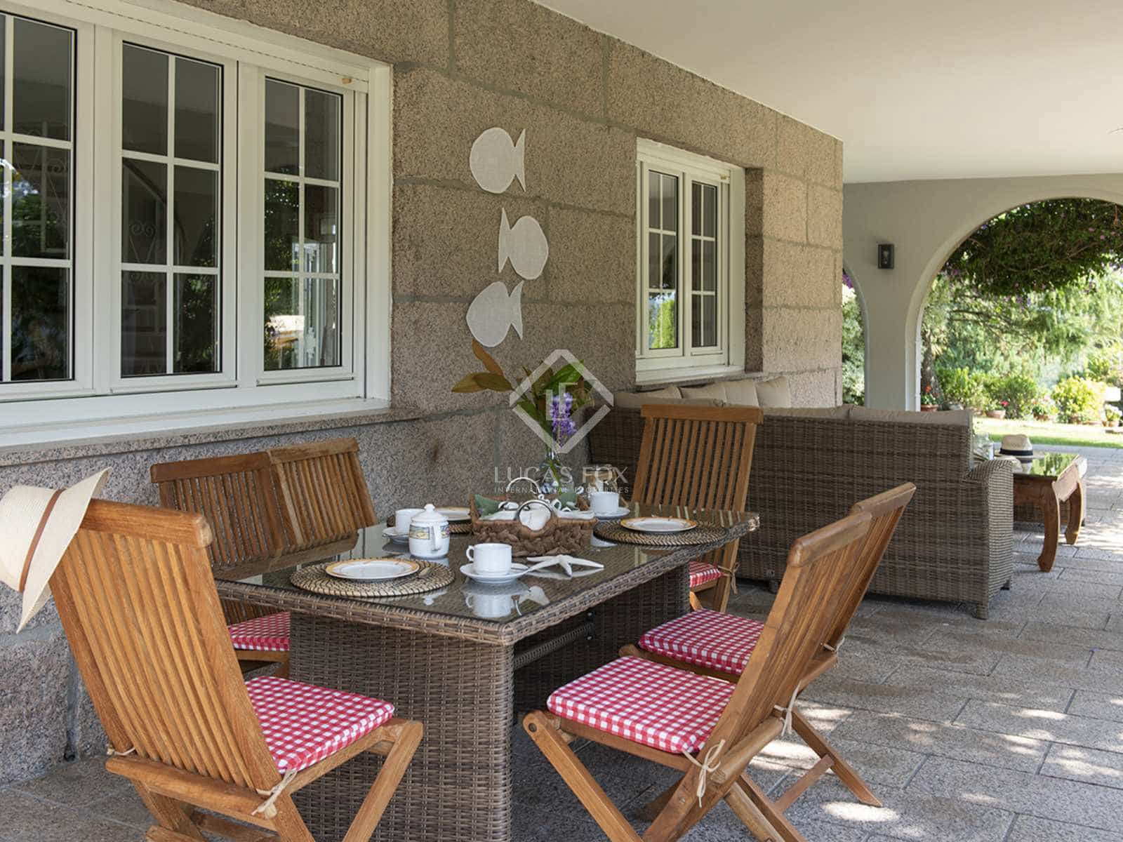 8 soveværelse Villa til leje i Gondomar med swimmingpool garage - € 4.950 (Ref: 7683181)