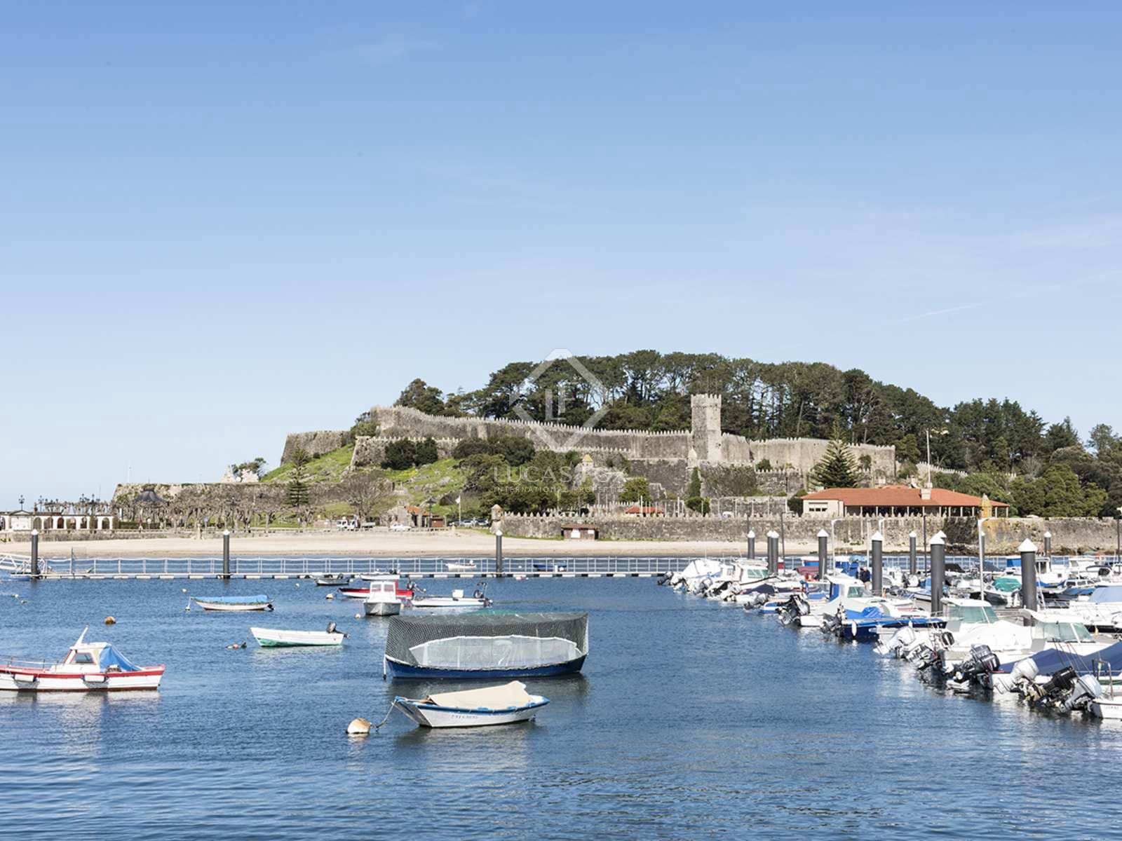 8 soveværelse Villa til leje i Gondomar med swimmingpool garage - € 4.950 (Ref: 7683181)