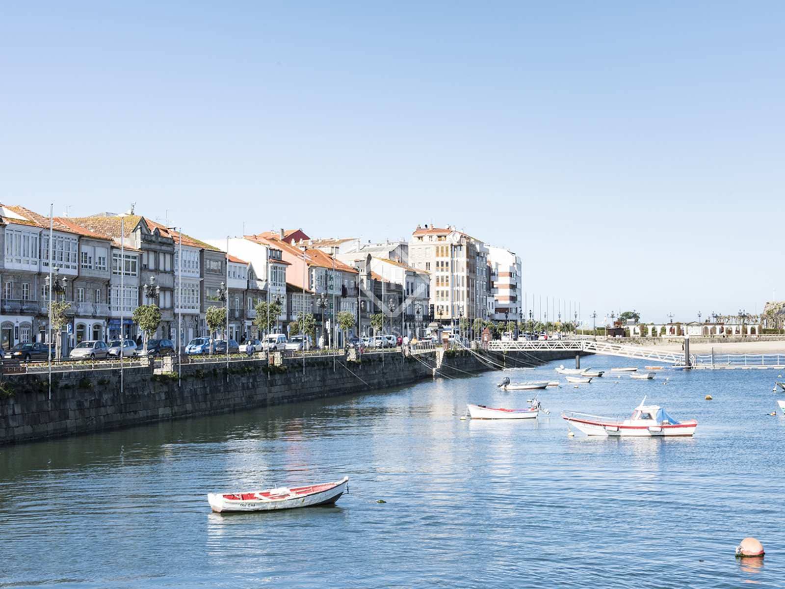 8 soveværelse Villa til leje i Gondomar med swimmingpool garage - € 4.950 (Ref: 7683181)