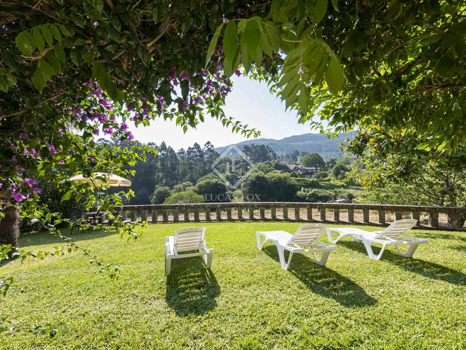 8 soveværelse Villa til leje i Gondomar med swimmingpool garage - € 4.950 (Ref: 7683181)