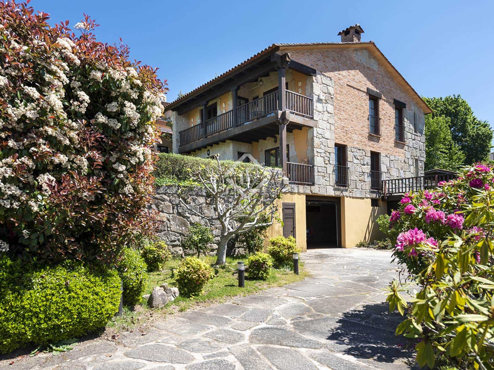 4 soveværelse Villa til salg i Mondariz-Balneario med swimmingpool garage - € 450.000 (Ref: 7683185)