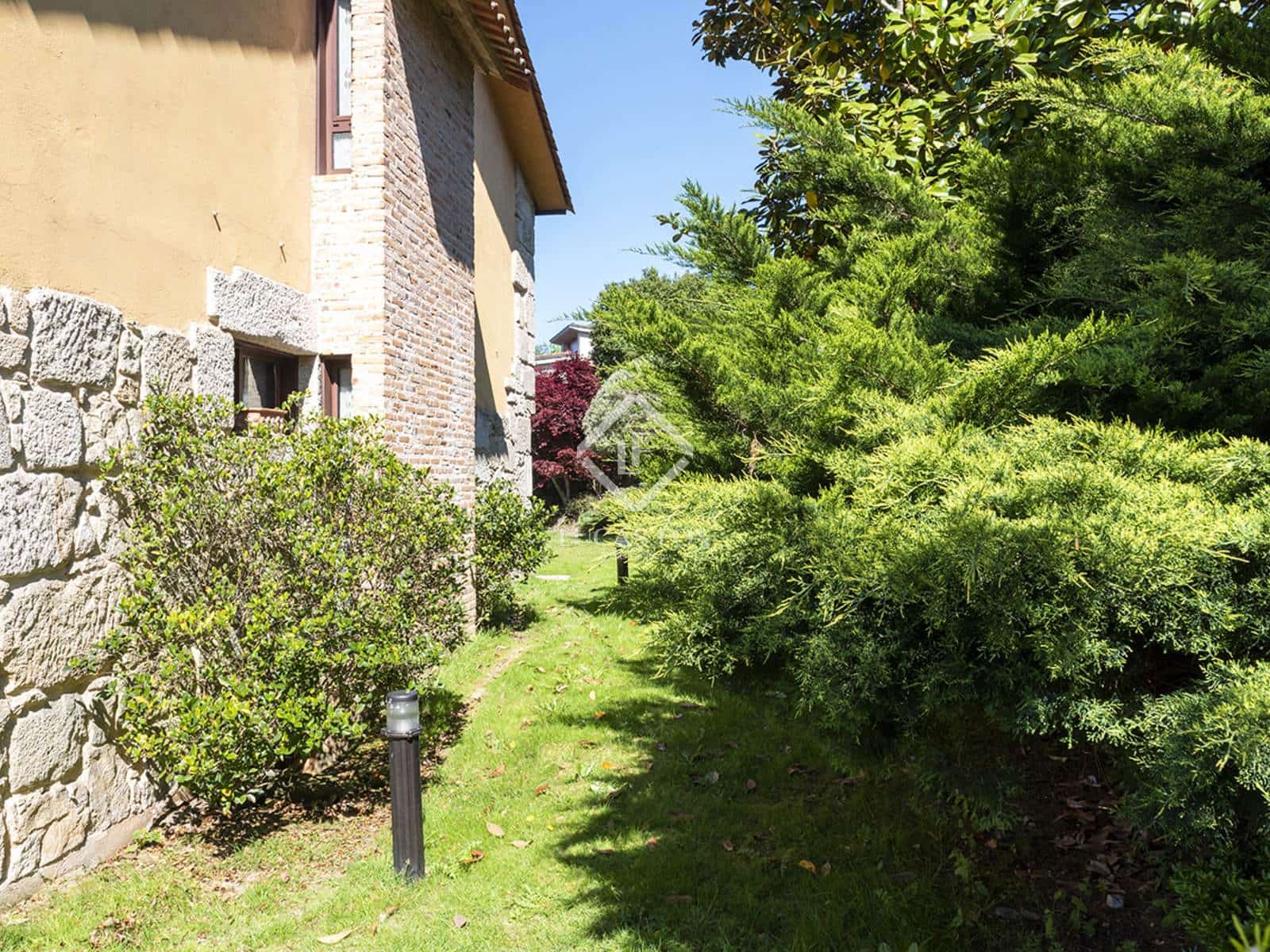 4 soveværelse Villa til salg i Mondariz-Balneario med swimmingpool garage - € 450.000 (Ref: 7683185)