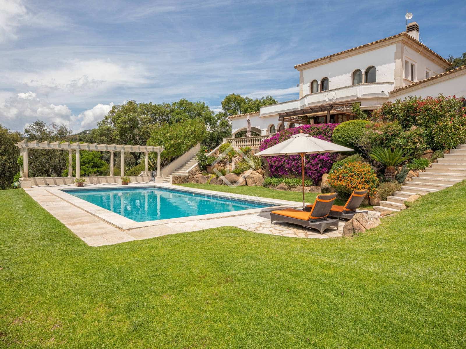 4 chambre Villa/Maison à vendre à Platja d'Aro avec piscine garage - 2 600 000 € (Ref: 7683195)