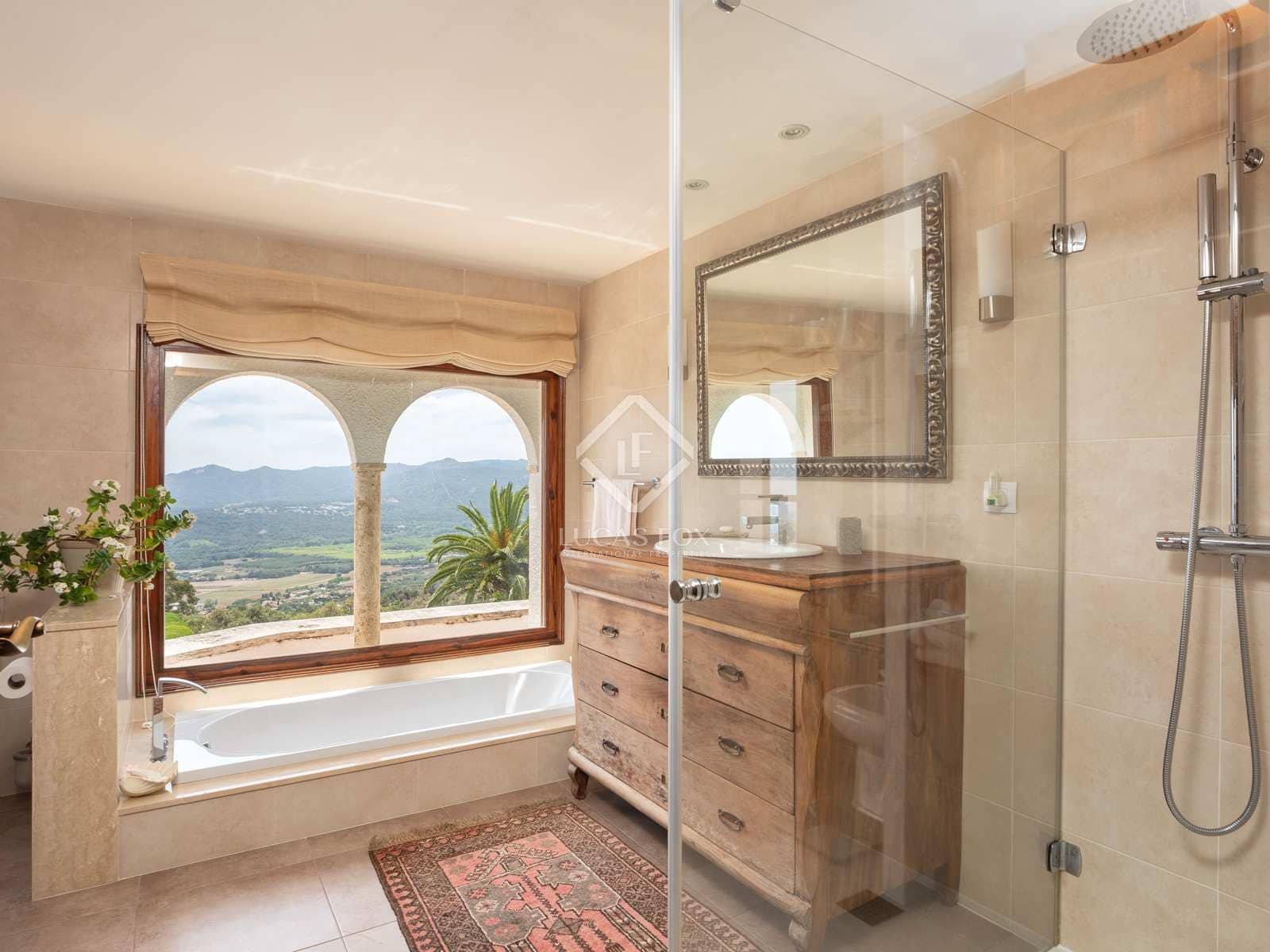 4 chambre Villa/Maison à vendre à Platja d'Aro avec piscine garage - 2 600 000 € (Ref: 7683195)