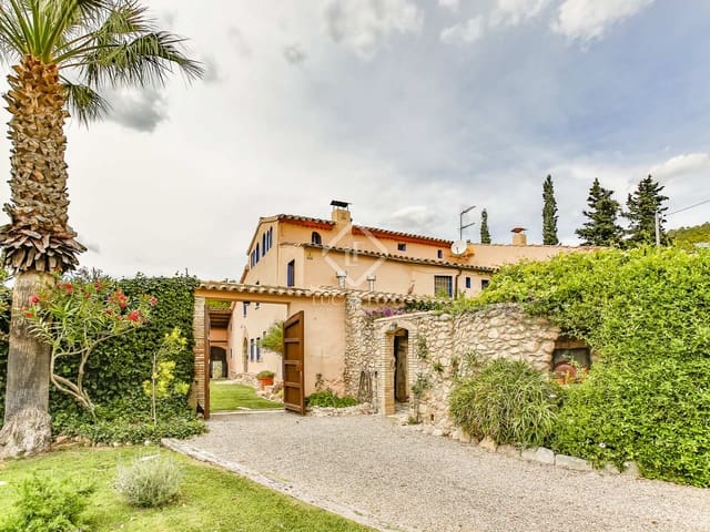 9 bedroom Finca/Country House for sale in Torrelles de Foix with pool garage - € 1,495,000 (Ref: 7683196)