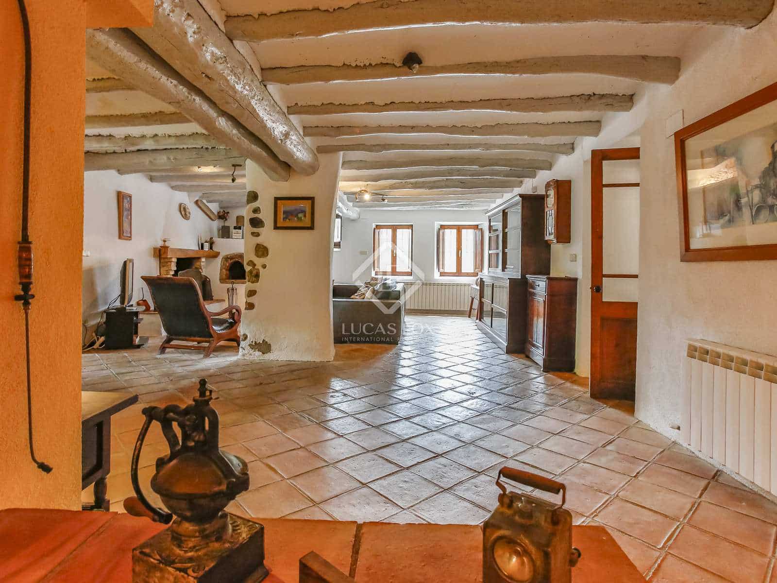 9 slaapkamer Finca/Landhuis te koop in Torrelles de Foix met zwembad garage - € 1.495.000 (Ref: 7683196)