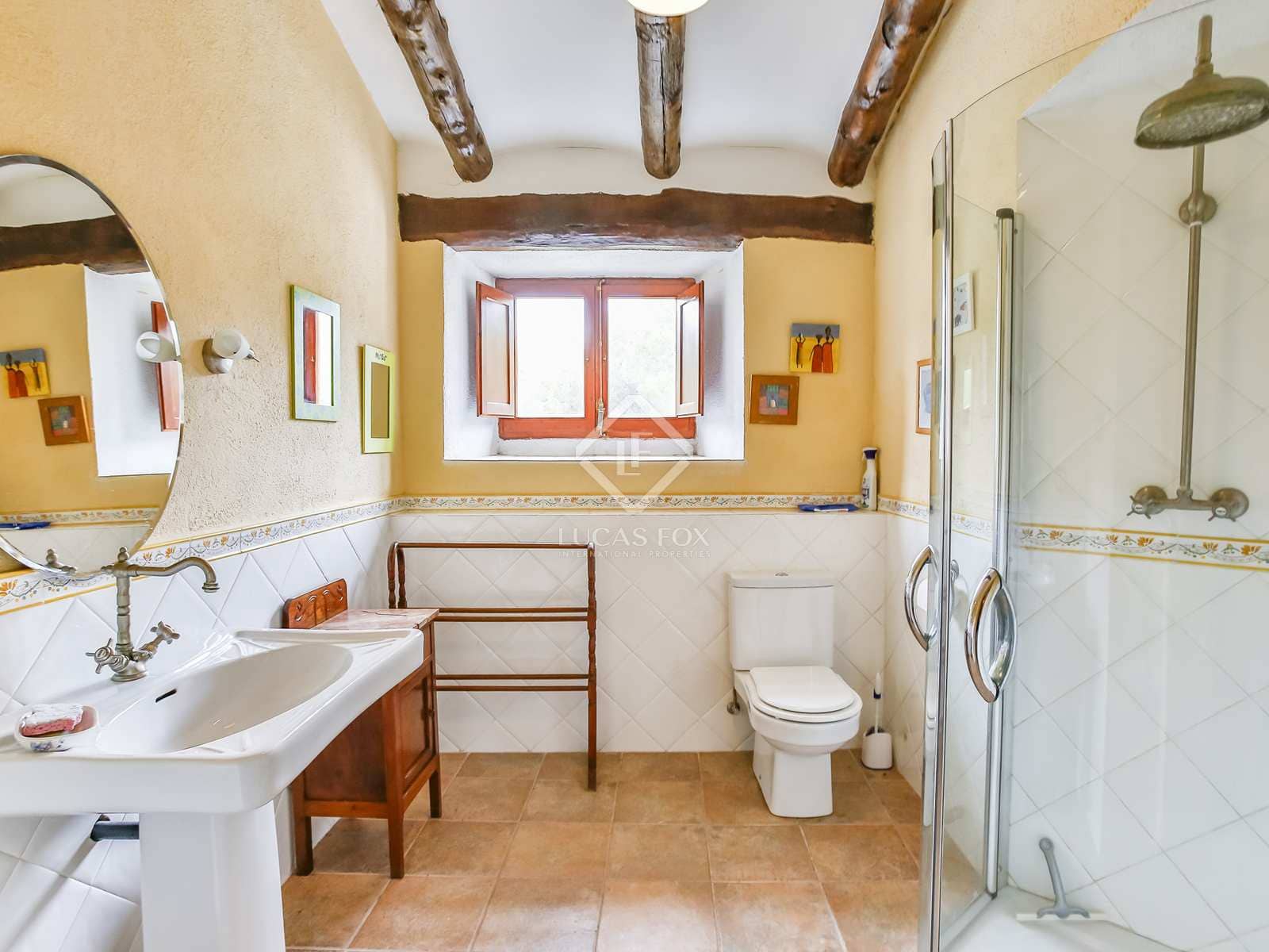 9 slaapkamer Finca/Landhuis te koop in Torrelles de Foix met zwembad garage - € 1.495.000 (Ref: 7683196)