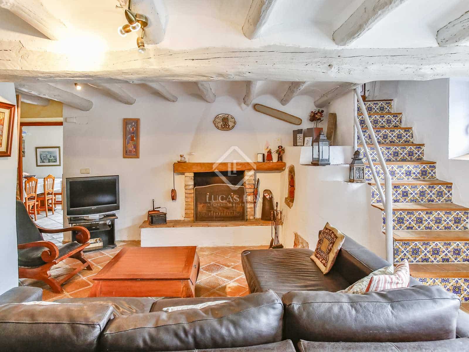 9 slaapkamer Finca/Landhuis te koop in Torrelles de Foix met zwembad garage - € 1.495.000 (Ref: 7683196)