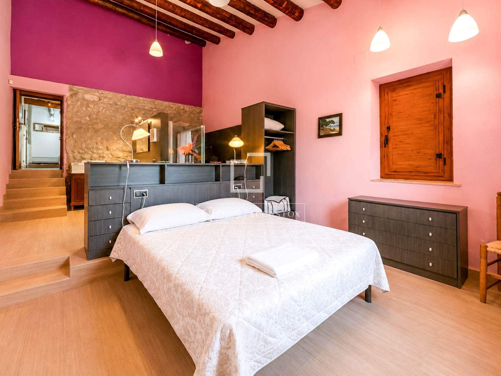 9 sypialnia Finka/Dom wiejski na sprzedaż w Torrelles de Foix z basenem garażem - 1 495 000 € (Ref: 7683196)