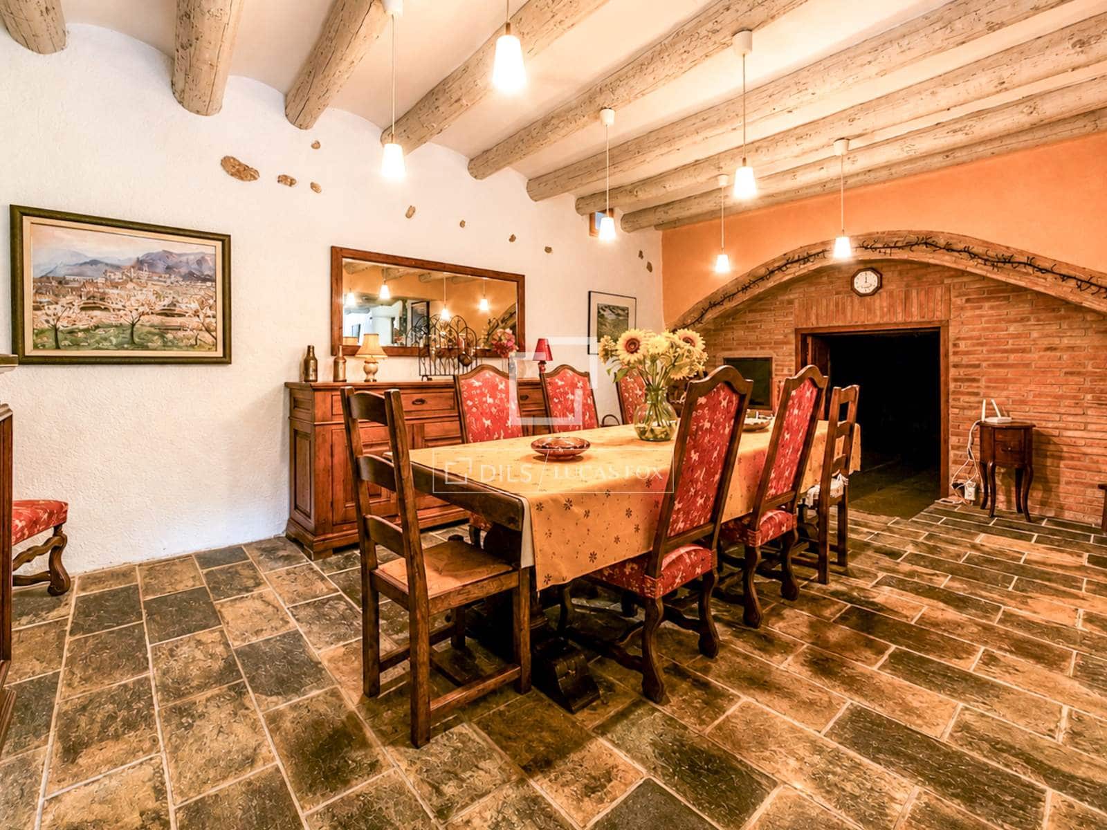 9 sypialnia Finka/Dom wiejski na sprzedaż w Torrelles de Foix z basenem garażem - 1 495 000 € (Ref: 7683196)