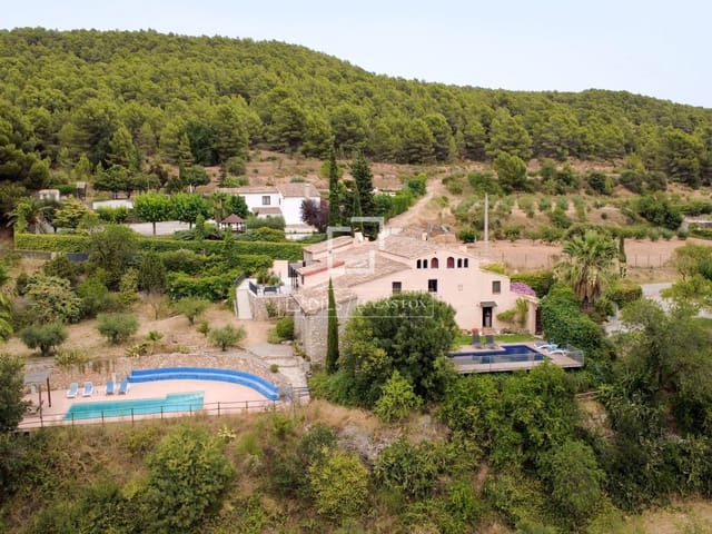 9 sypialnia Finka/Dom wiejski na sprzedaż w Torrelles de Foix z basenem garażem - 1 495 000 € (Ref: 7683196)