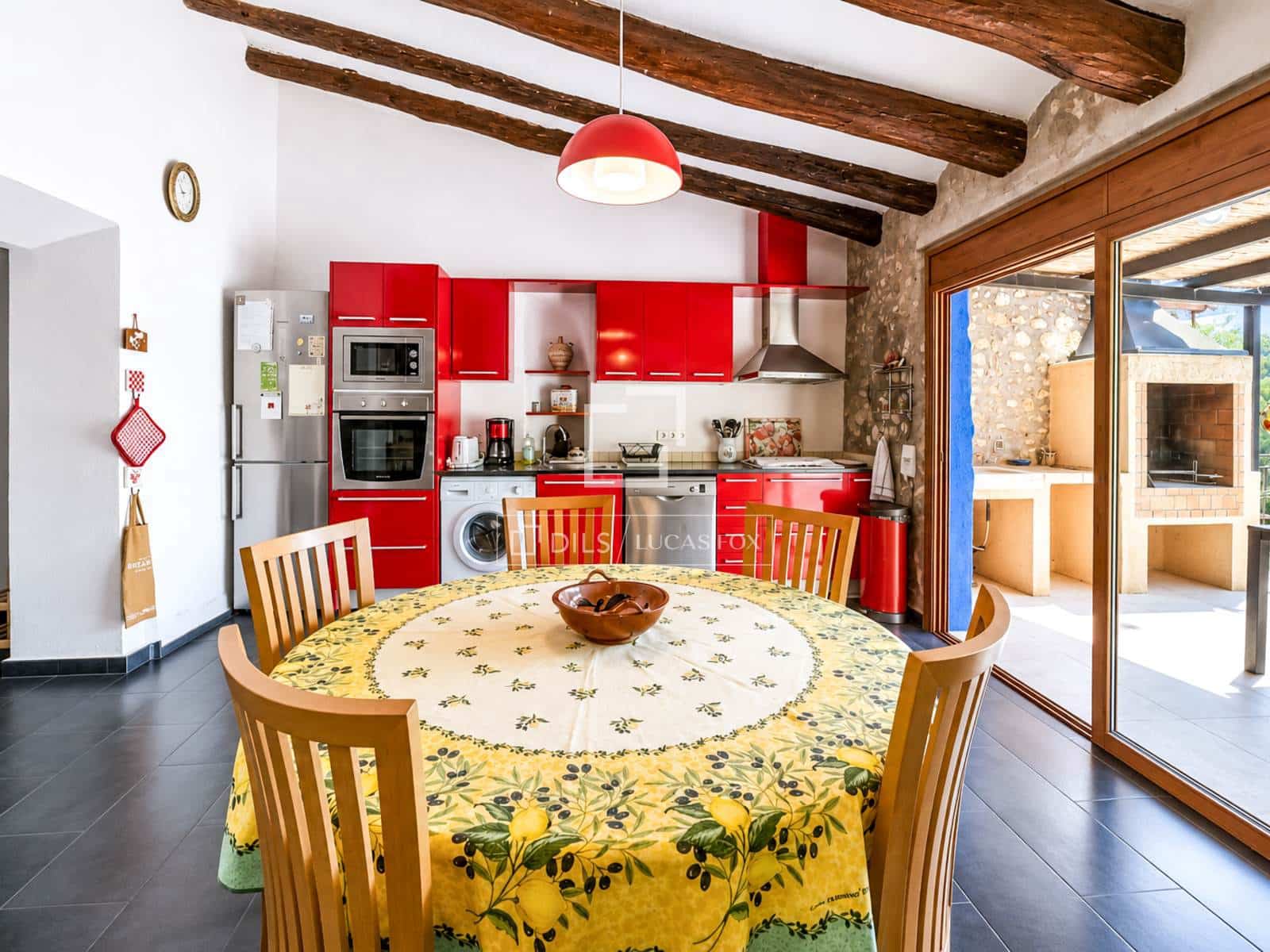 9 sypialnia Finka/Dom wiejski na sprzedaż w Torrelles de Foix z basenem garażem - 1 495 000 € (Ref: 7683196)