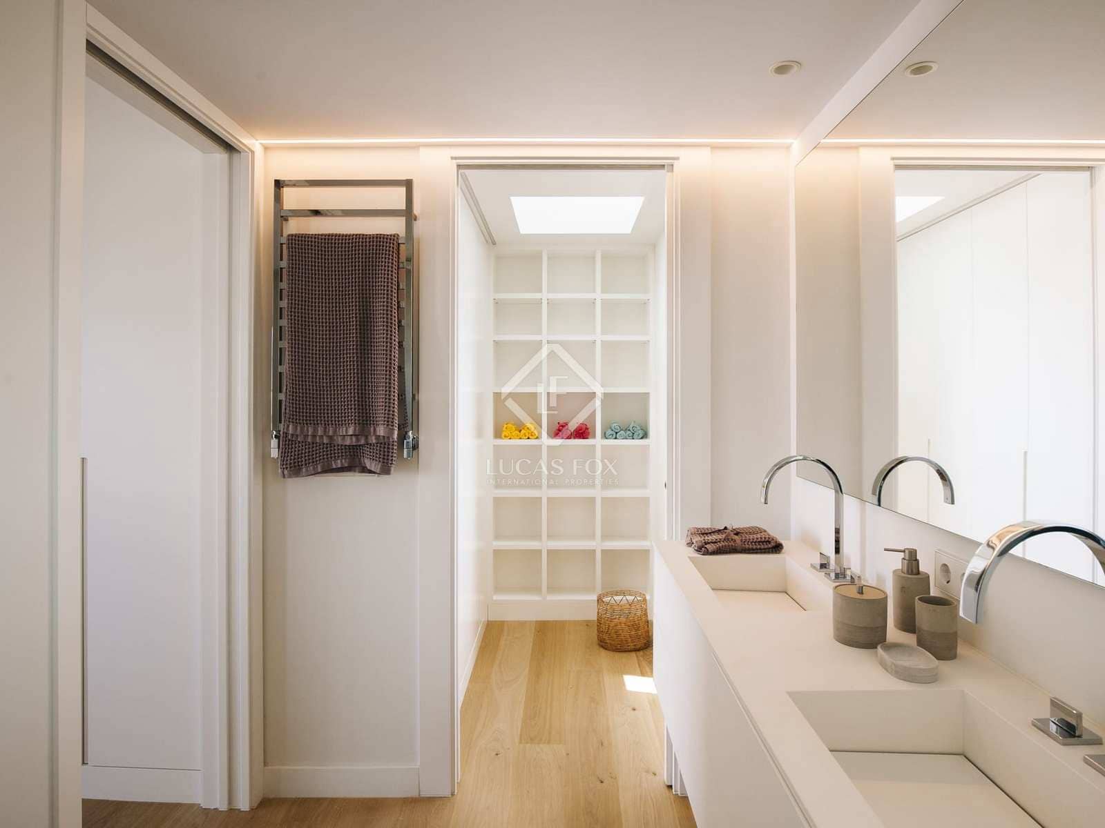 5 soveværelse Villa til salg i Gava med swimmingpool garage - € 3.400.000 (Ref: 7683199)