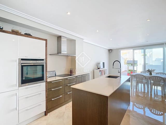 5 chambre Villa/Maison à vendre à Ciutadella de Menorca avec garage - 730 000 € (Ref: 7685363)