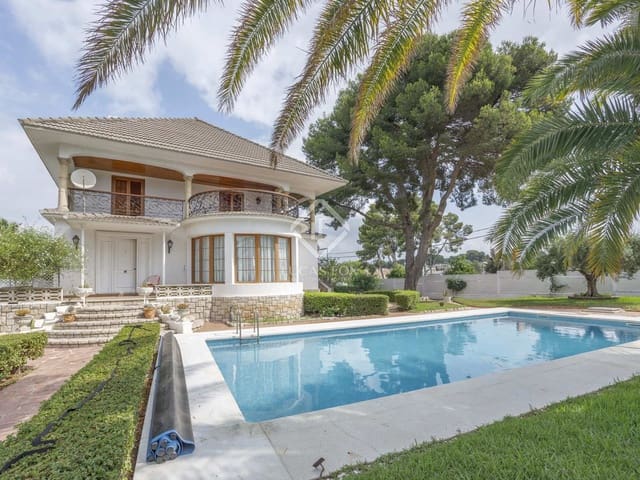 6 bedroom Villa for sale in Paterna with pool garage - € 1,200,000 (Ref: 7685369)