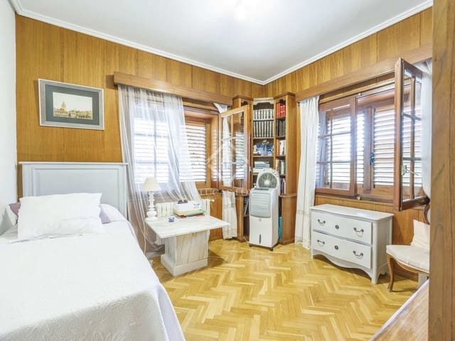 6 soveværelse Villa til salg i Paterna med swimmingpool garage - € 1.200.000 (Ref: 7685369)