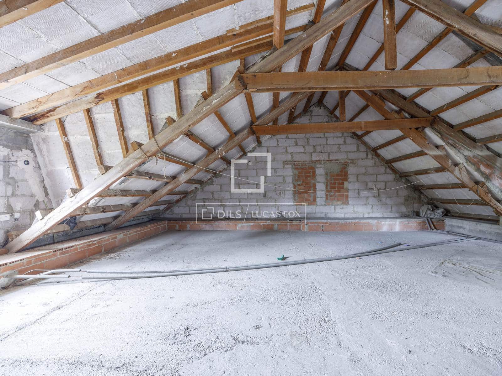 6 bedroom Villa for sale in Paterna with pool garage - € 1,200,000 (Ref: 7685369)