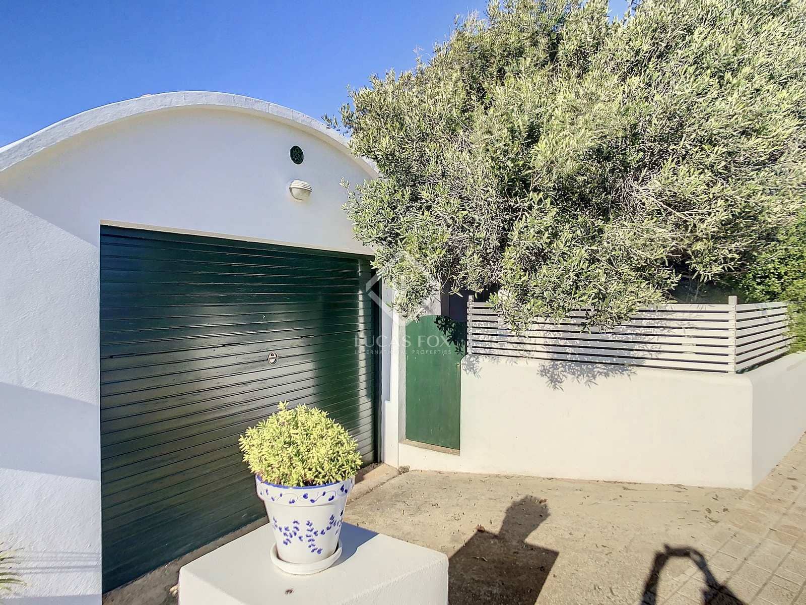 4 soveværelse Villa til salg i San Luis / Sant Lluis med garage - € 1.950.000 (Ref: 7687572)