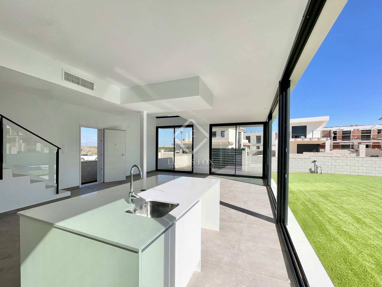 4 chambre Villa/Maison à vendre à Gran Alacant avec piscine garage - 615 000 € (Ref: 7687576)