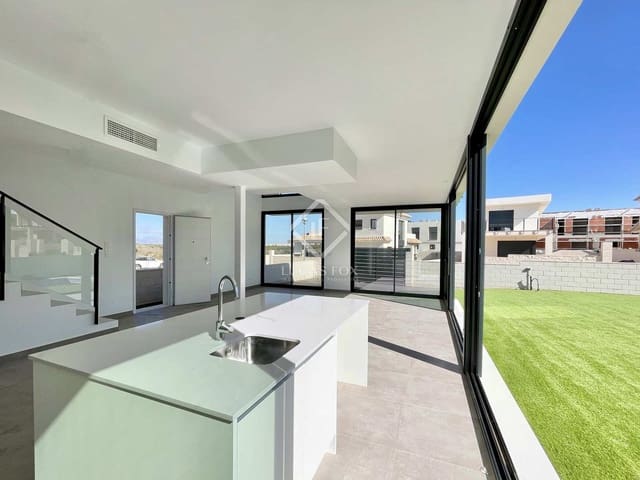 4 chambre Villa/Maison à vendre à Gran Alacant, Santa Pola avec piscine garage - 615 000 € (Ref: 7687576)