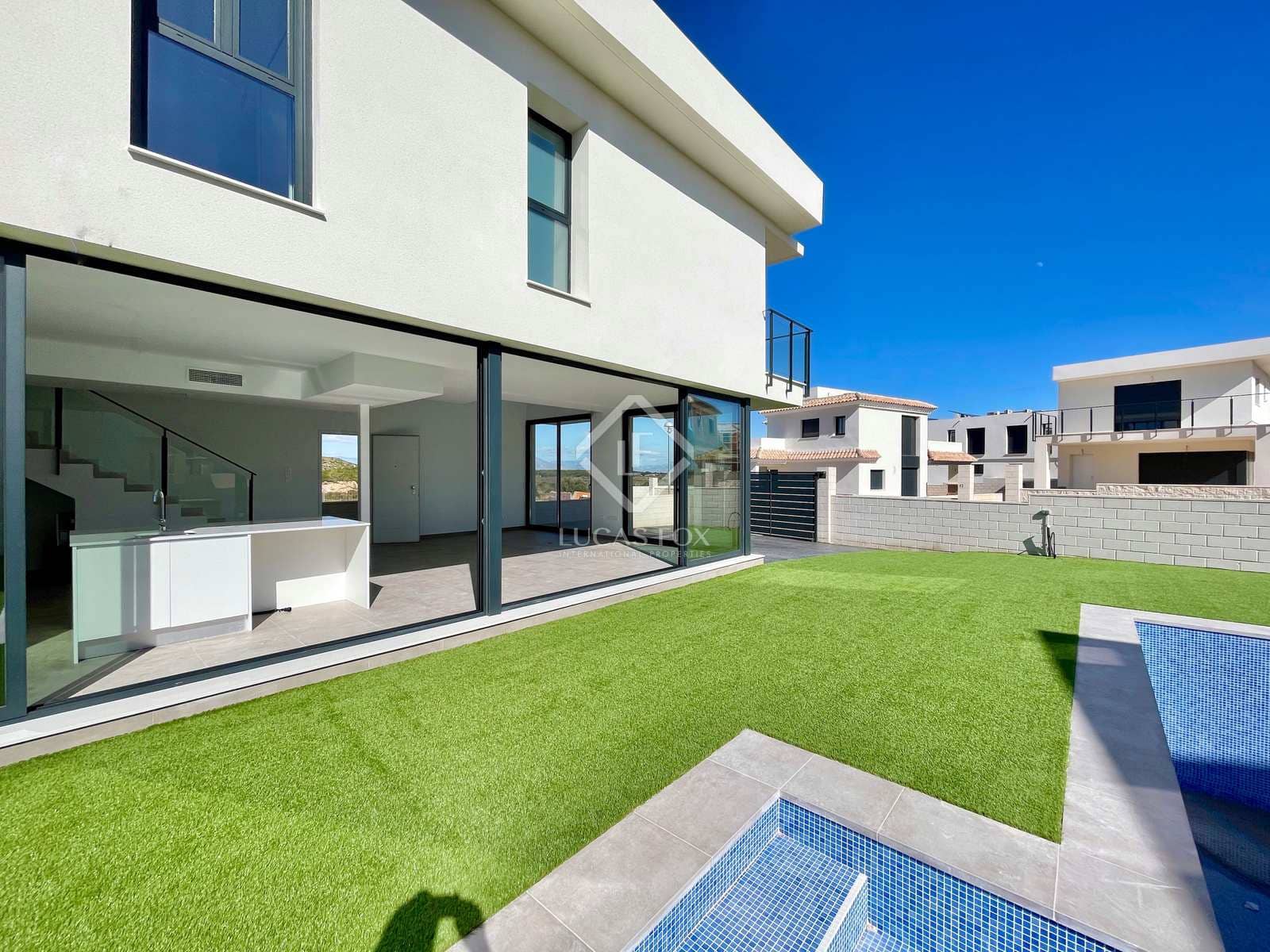 4 chambre Villa/Maison à vendre à Gran Alacant avec piscine garage - 615 000 € (Ref: 7687576)