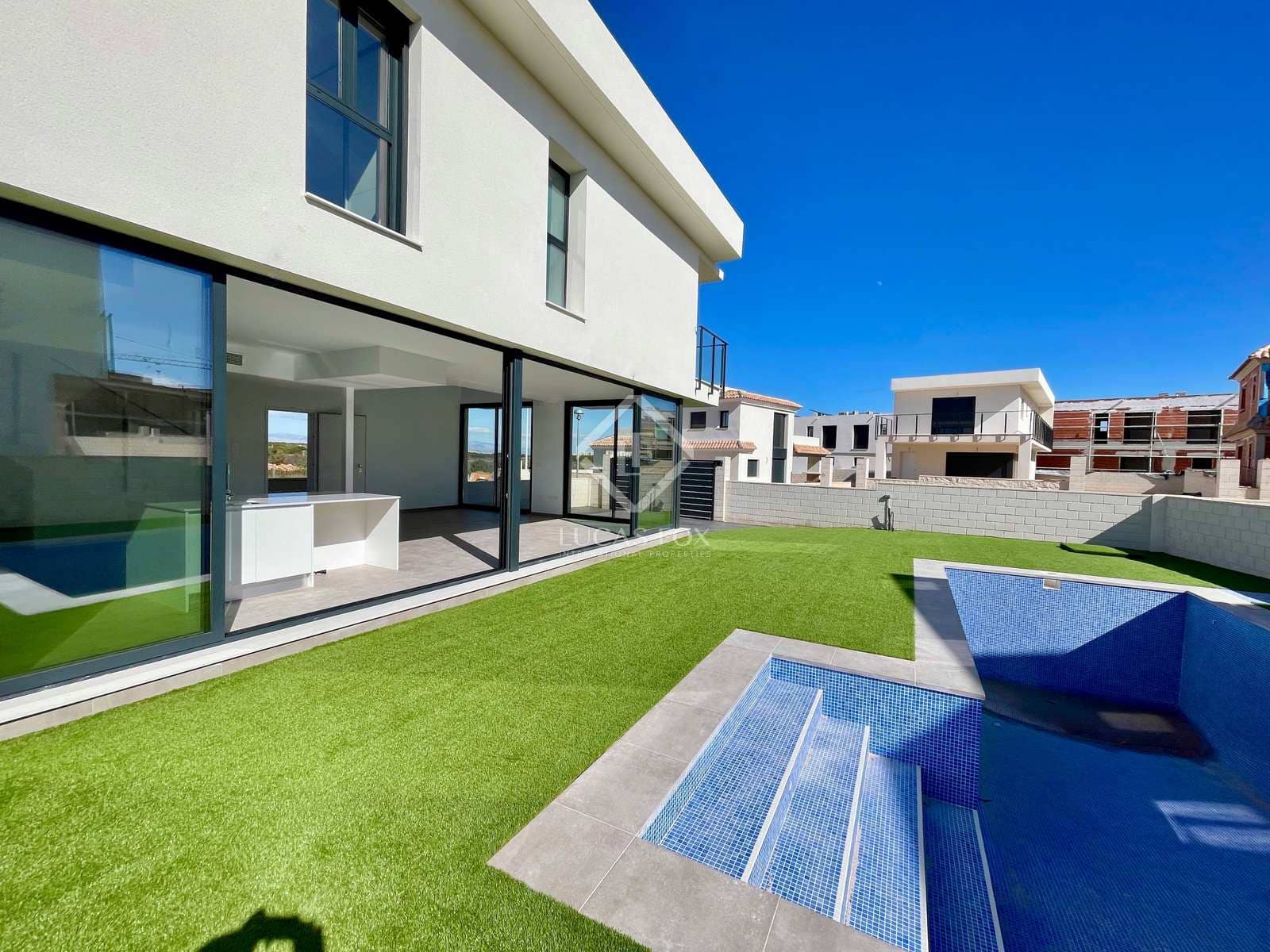 4 chambre Villa/Maison à vendre à Gran Alacant avec piscine garage - 615 000 € (Ref: 7687576)