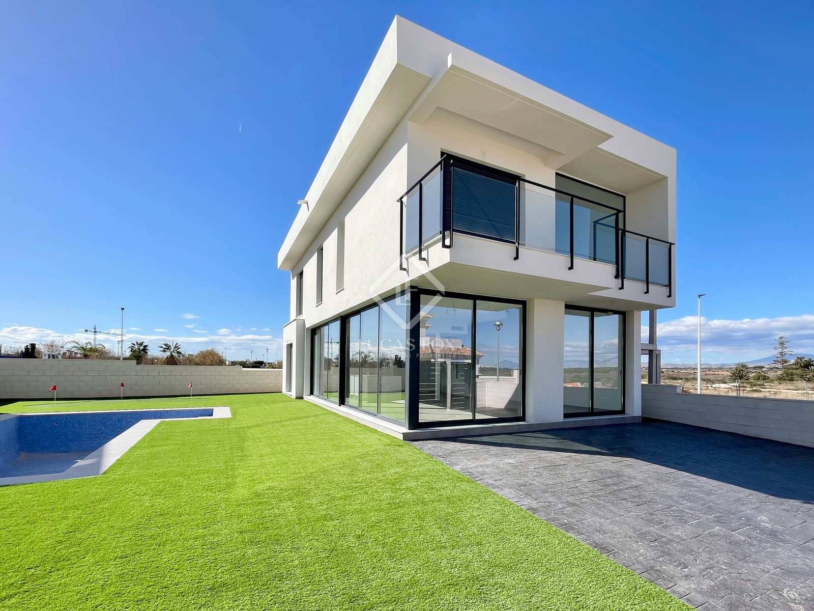 4 chambre Villa/Maison à vendre à Gran Alacant avec piscine garage - 615 000 € (Ref: 7687576)