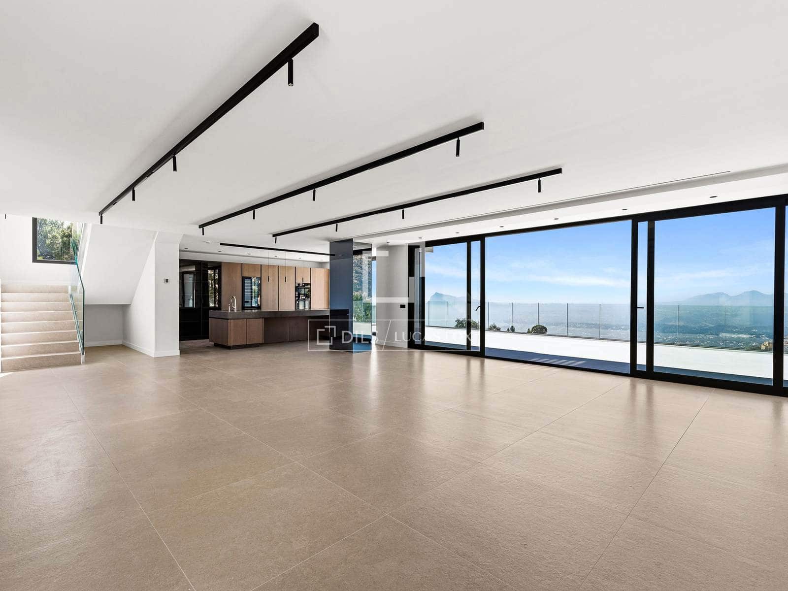 5 bedroom Villa for sale in Altea with pool garage - € 2,690,000 (Ref: 7694490)