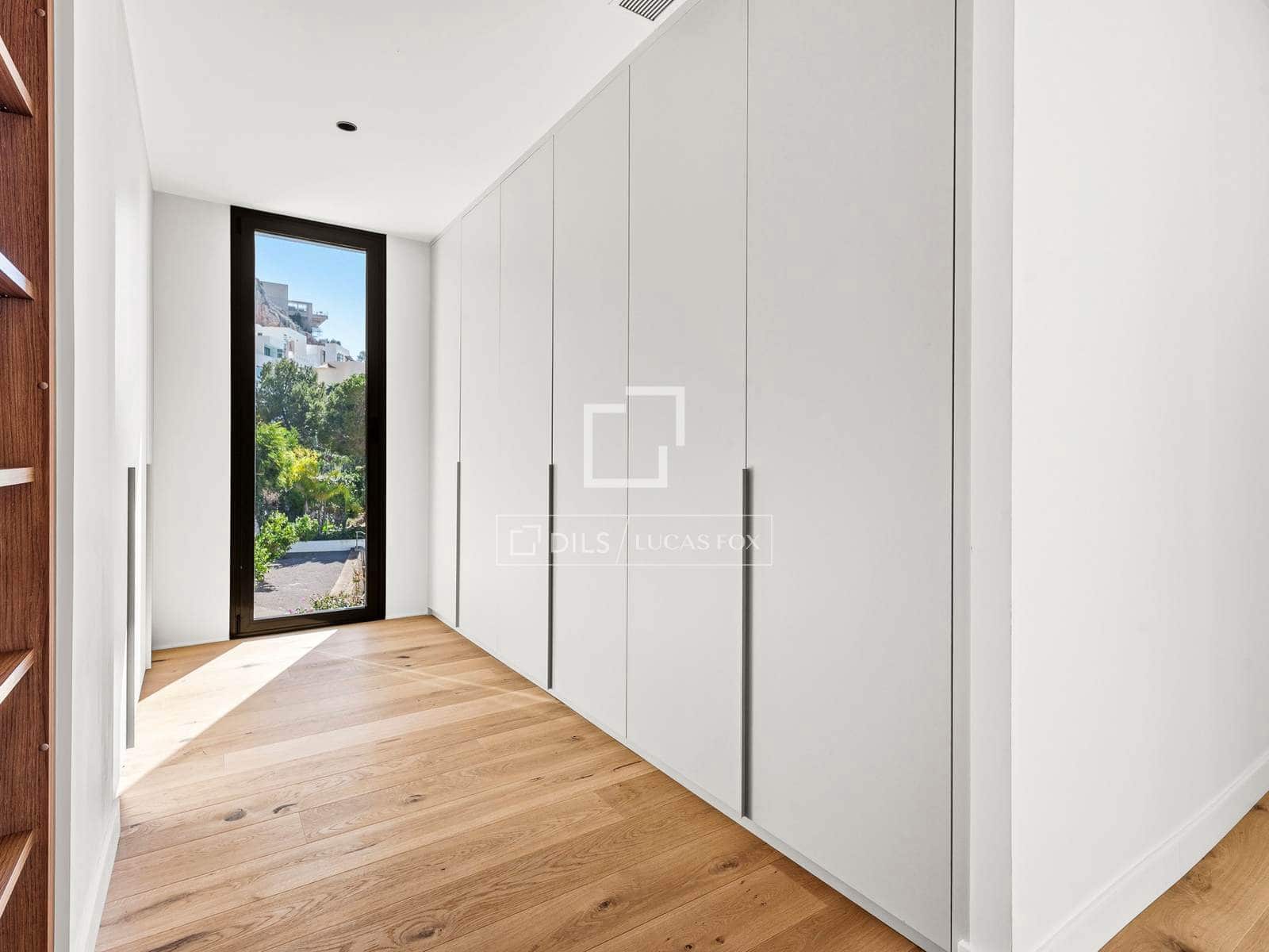 5 bedroom Villa for sale in Altea with pool garage - € 2,690,000 (Ref: 7694490)