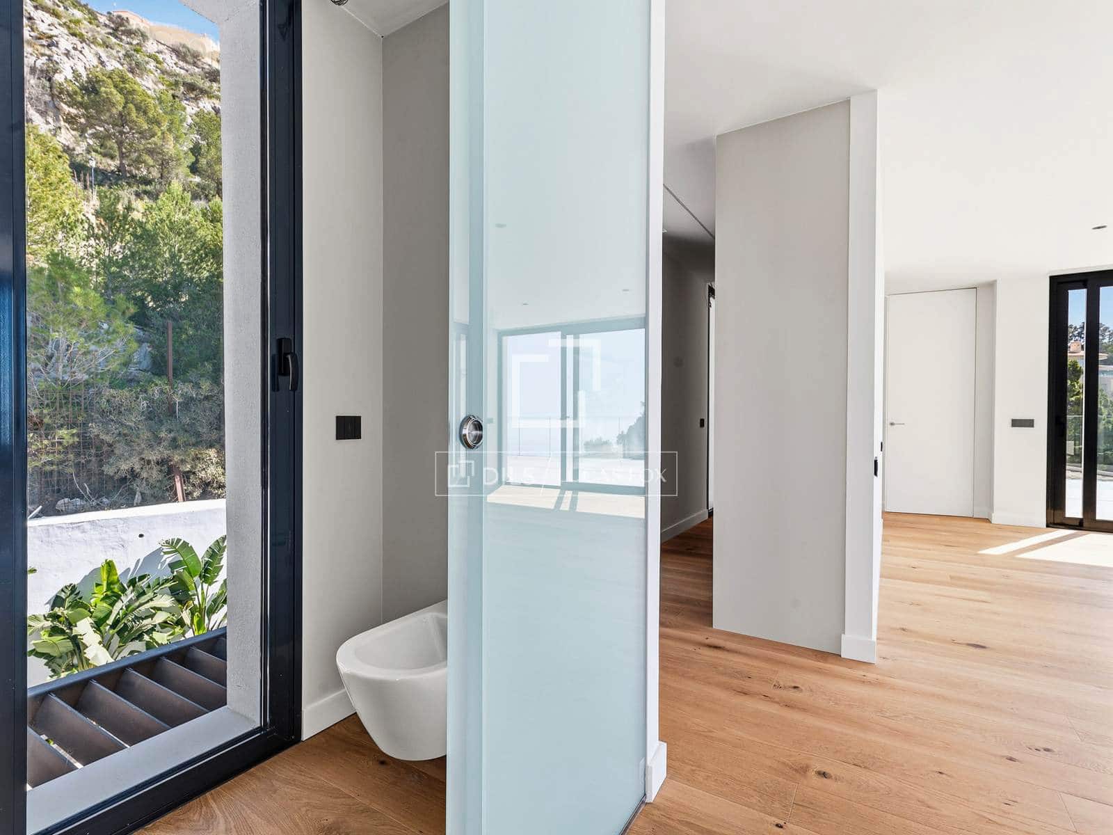 5 bedroom Villa for sale in Altea with pool garage - € 2,690,000 (Ref: 7694490)