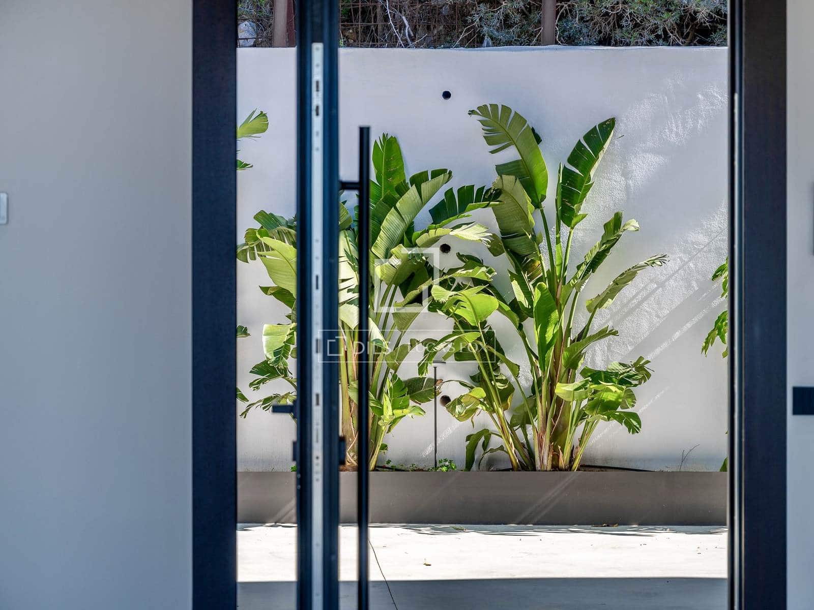 5 bedroom Villa for sale in Altea with pool garage - € 2,690,000 (Ref: 7694490)