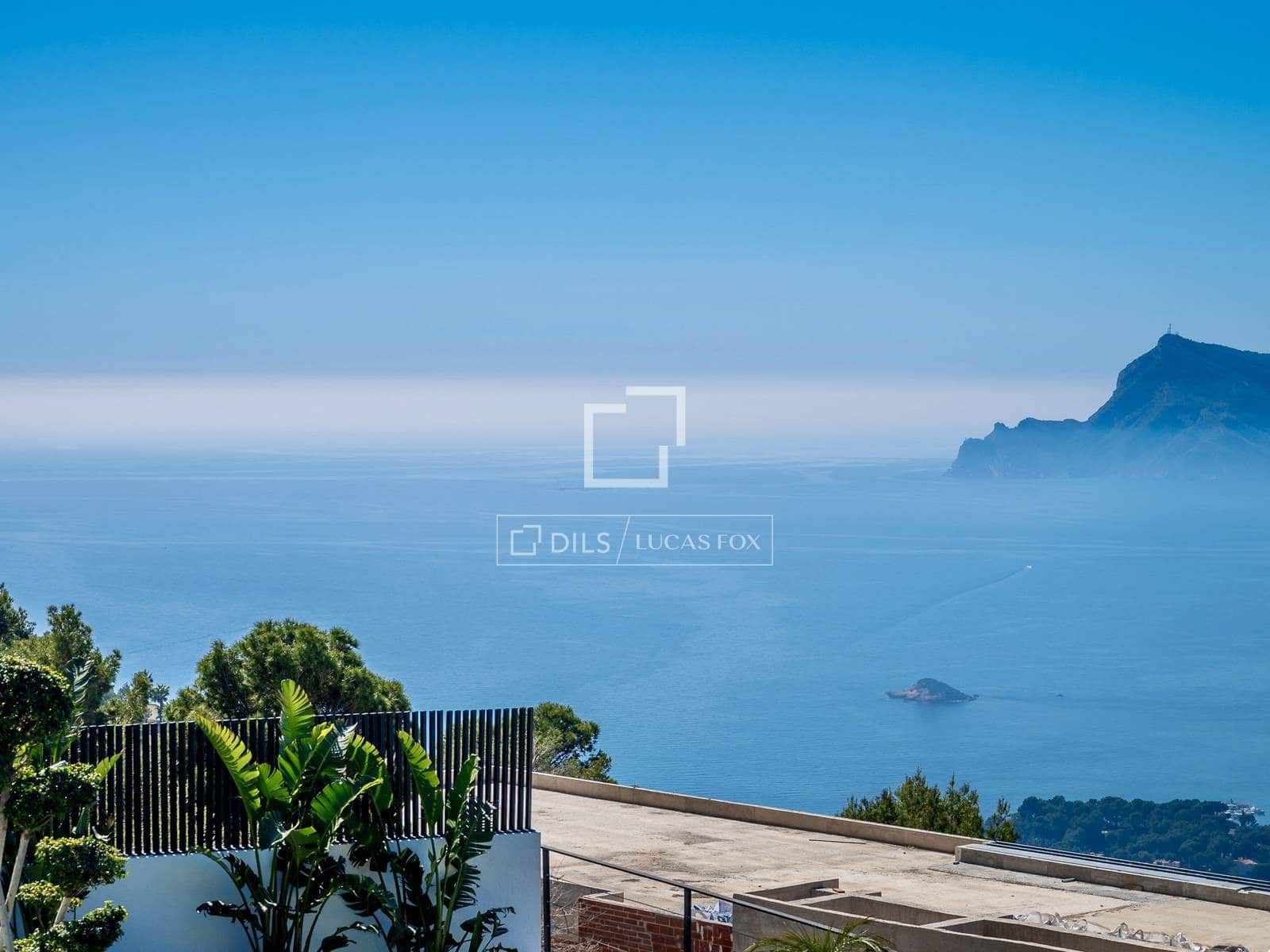 5 bedroom Villa for sale in Altea with pool garage - € 2,690,000 (Ref: 7694490)