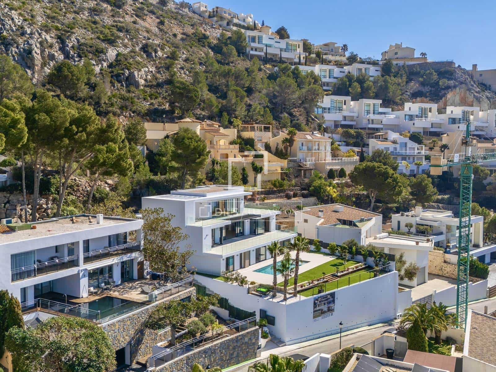 5 bedroom Villa for sale in Altea with pool garage - € 2,690,000 (Ref: 7694490)