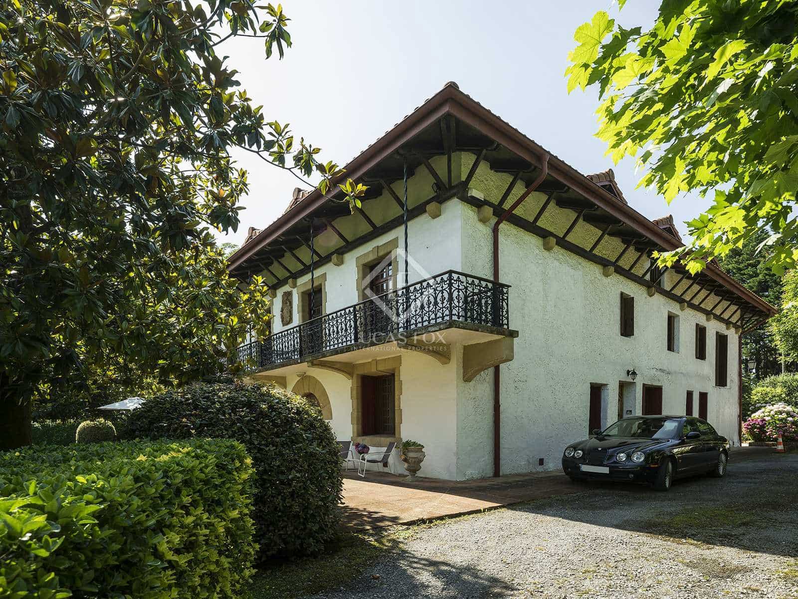 8 soveværelse Villa til salg i Oiartzun med garage - € 2.100.000 (Ref: 7694497)