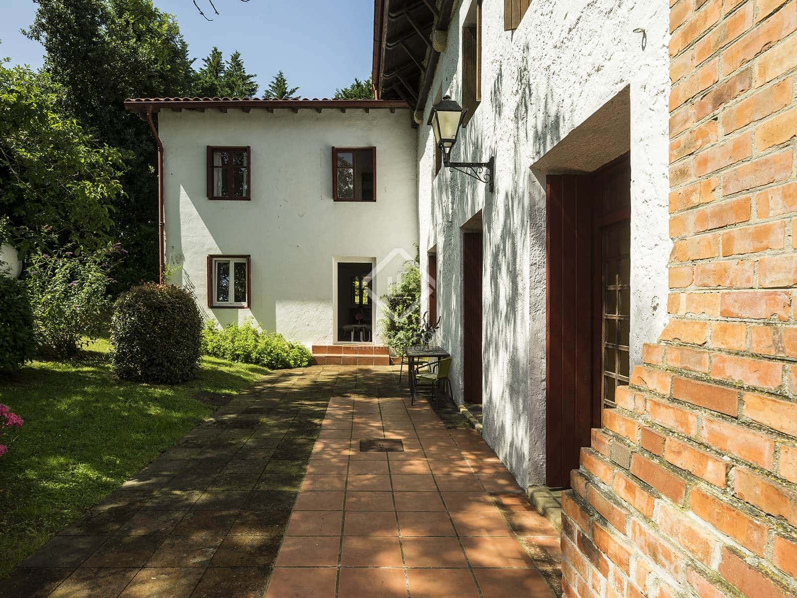 8 soveværelse Villa til salg i Oiartzun med garage - € 2.100.000 (Ref: 7694497)