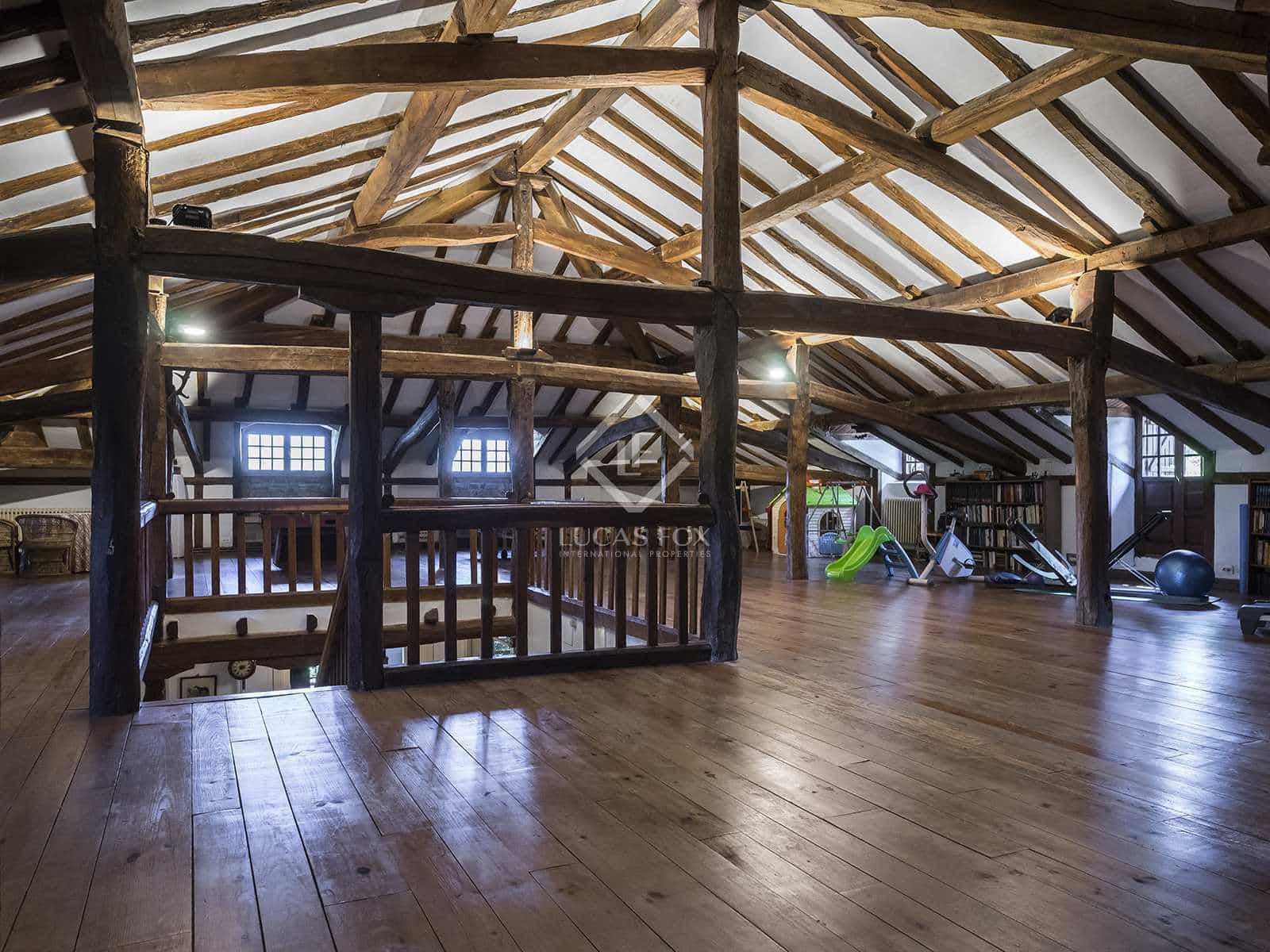 8 soveværelse Villa til salg i Oiartzun med garage - € 2.100.000 (Ref: 7694497)