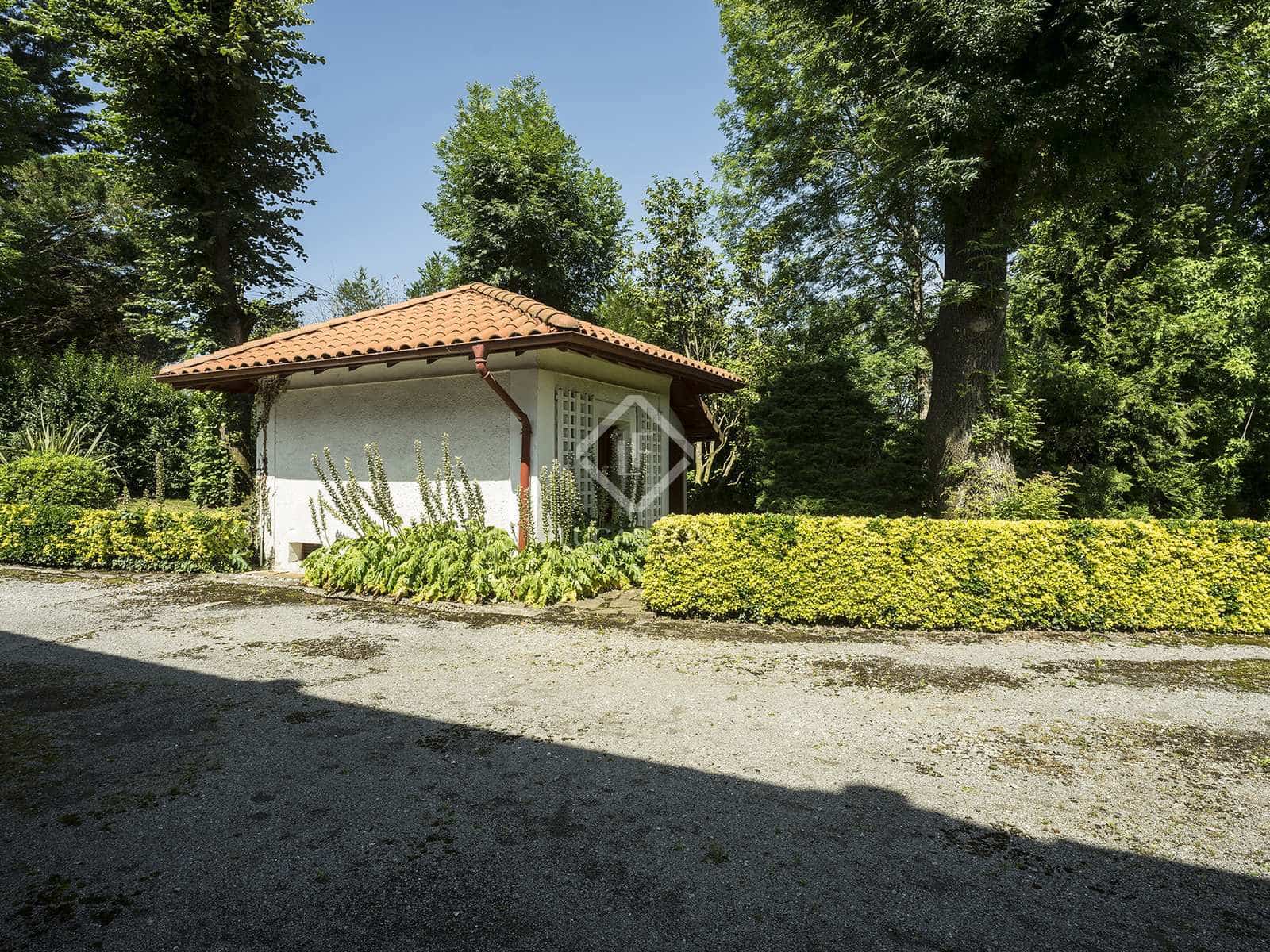 8 soveværelse Villa til salg i Oiartzun med garage - € 2.100.000 (Ref: 7694497)