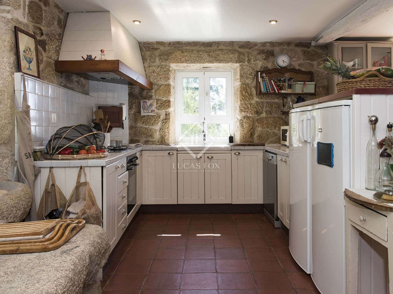 3 soveværelse Villa til leje i Nigran med swimmingpool garage - € 2.700 (Ref: 7694500)