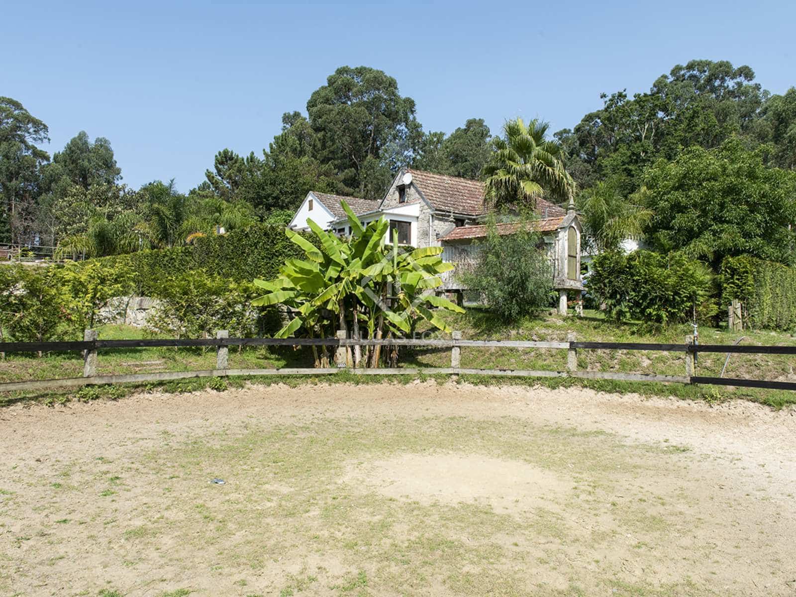 4 bedroom Finca/Country House for sale in Nigran with garage - € 1,350,000 (Ref: 7697450)