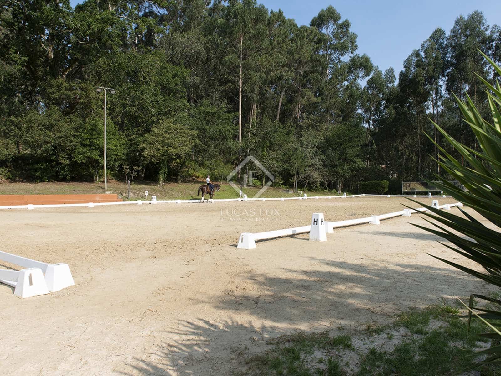 4 bedroom Finca/Country House for sale in Nigran with garage - € 1,350,000 (Ref: 7697450)