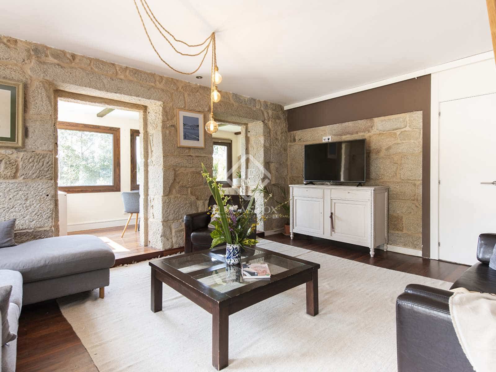 4 bedroom Finca/Country House for sale in Nigran with garage - € 1,350,000 (Ref: 7697450)