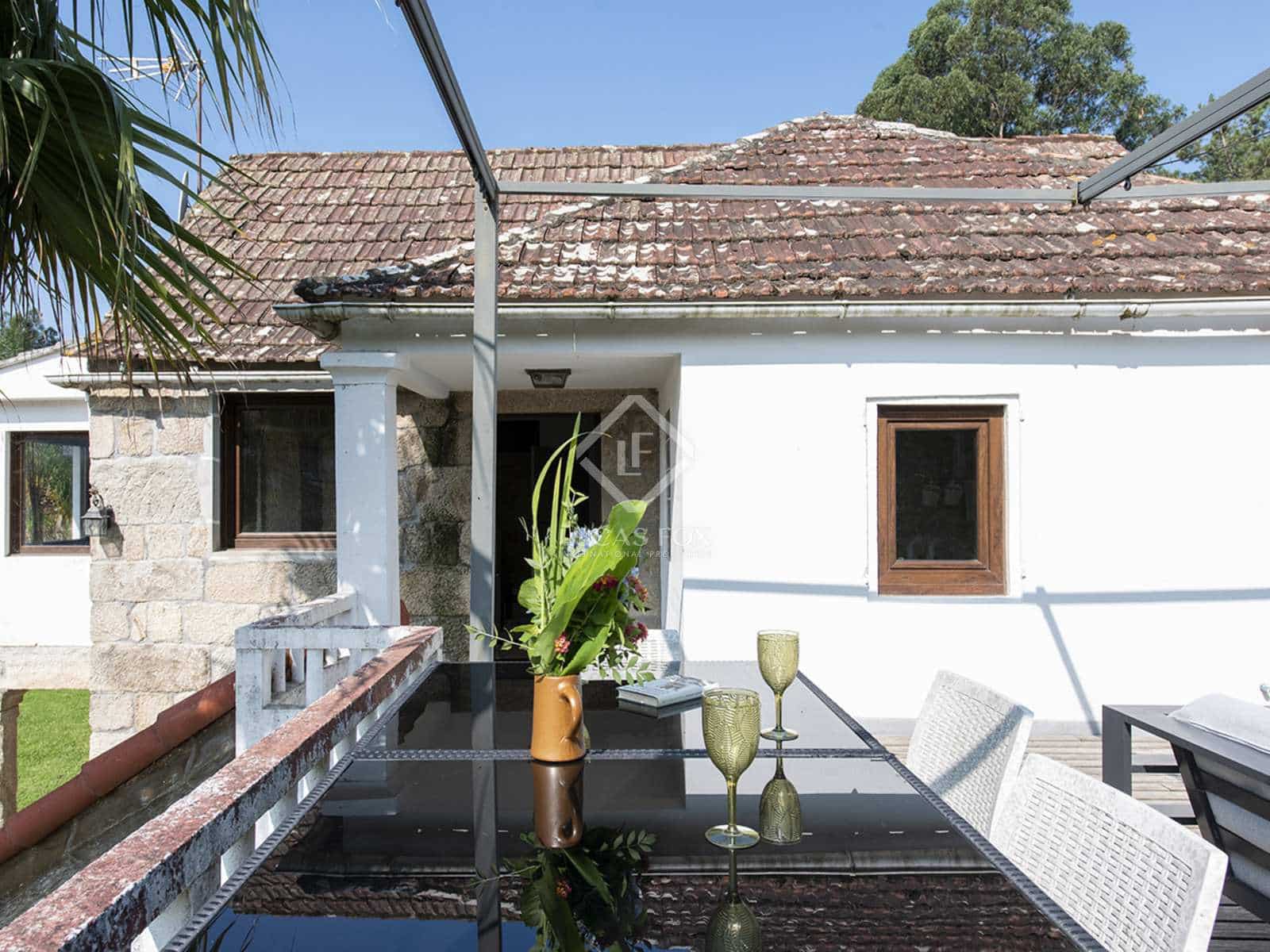 4 bedroom Finca/Country House for sale in Nigran with garage - € 1,350,000 (Ref: 7697450)
