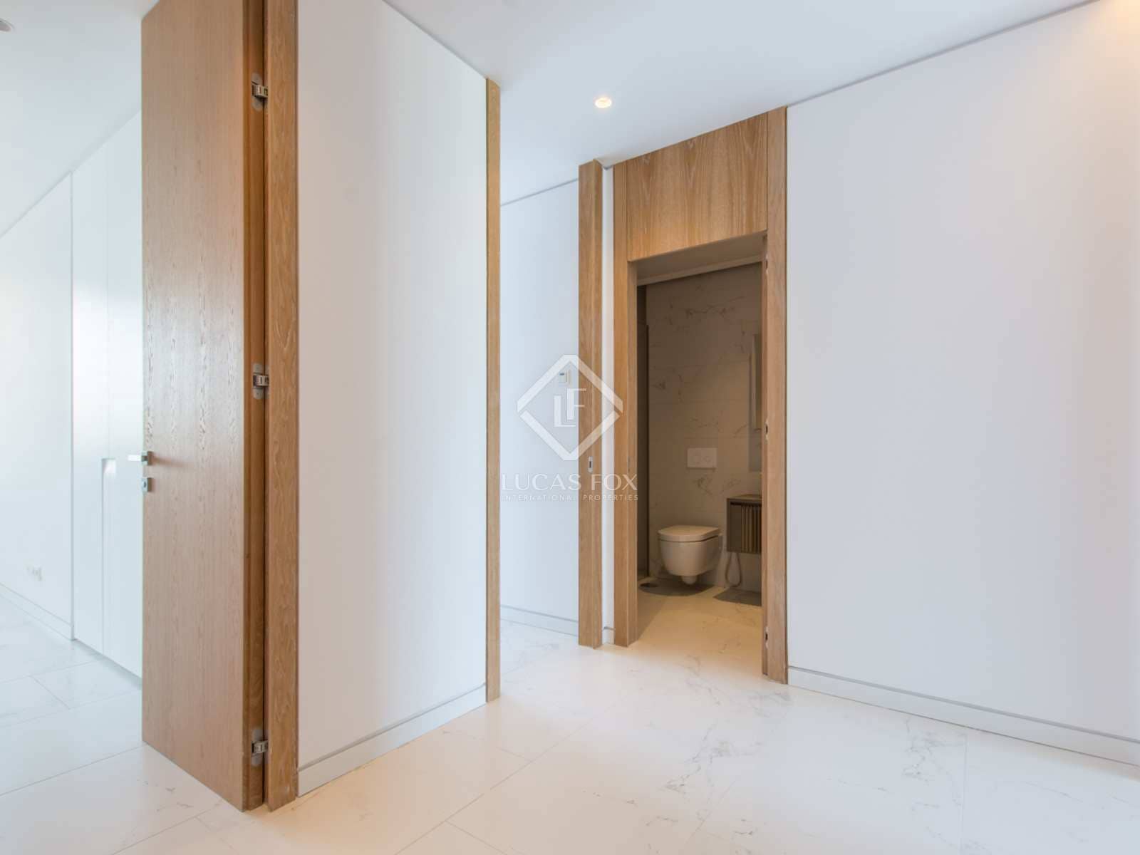 4 soveværelse Lejlighed til leje i Pozuelo de Alarcon med swimmingpool garage - € 5.900 (Ref: 7708285)