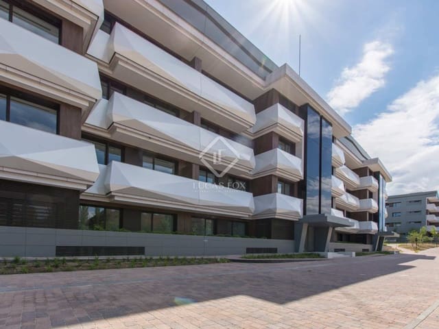 4 sovrum Lägenhet att hyra i Pozuelo de Alarcón med pool garage - 5 900 € (Ref: 7708285)