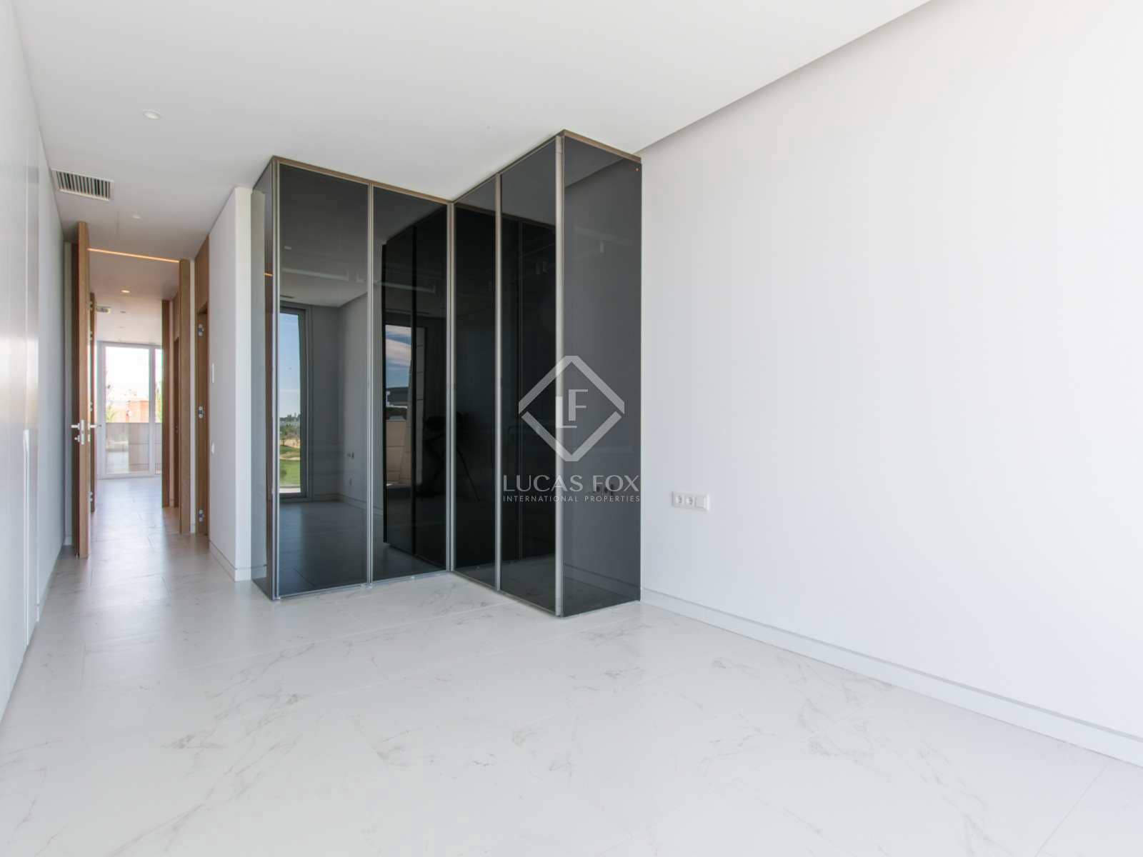 4 soveværelse Lejlighed til leje i Pozuelo de Alarcon med swimmingpool garage - € 5.900 (Ref: 7708285)