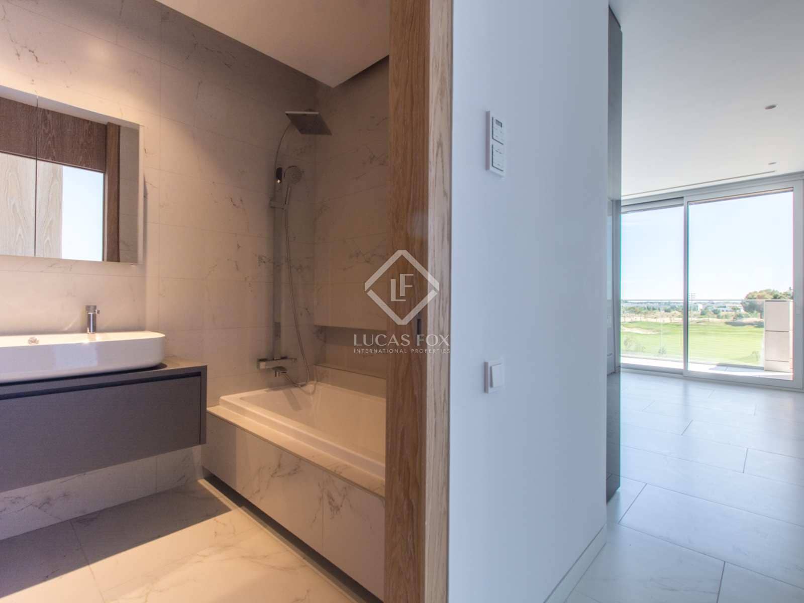 4 soveværelse Lejlighed til leje i Pozuelo de Alarcon med swimmingpool garage - € 5.900 (Ref: 7708285)